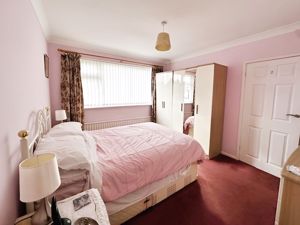 WINDSOR COURT- click for photo gallery